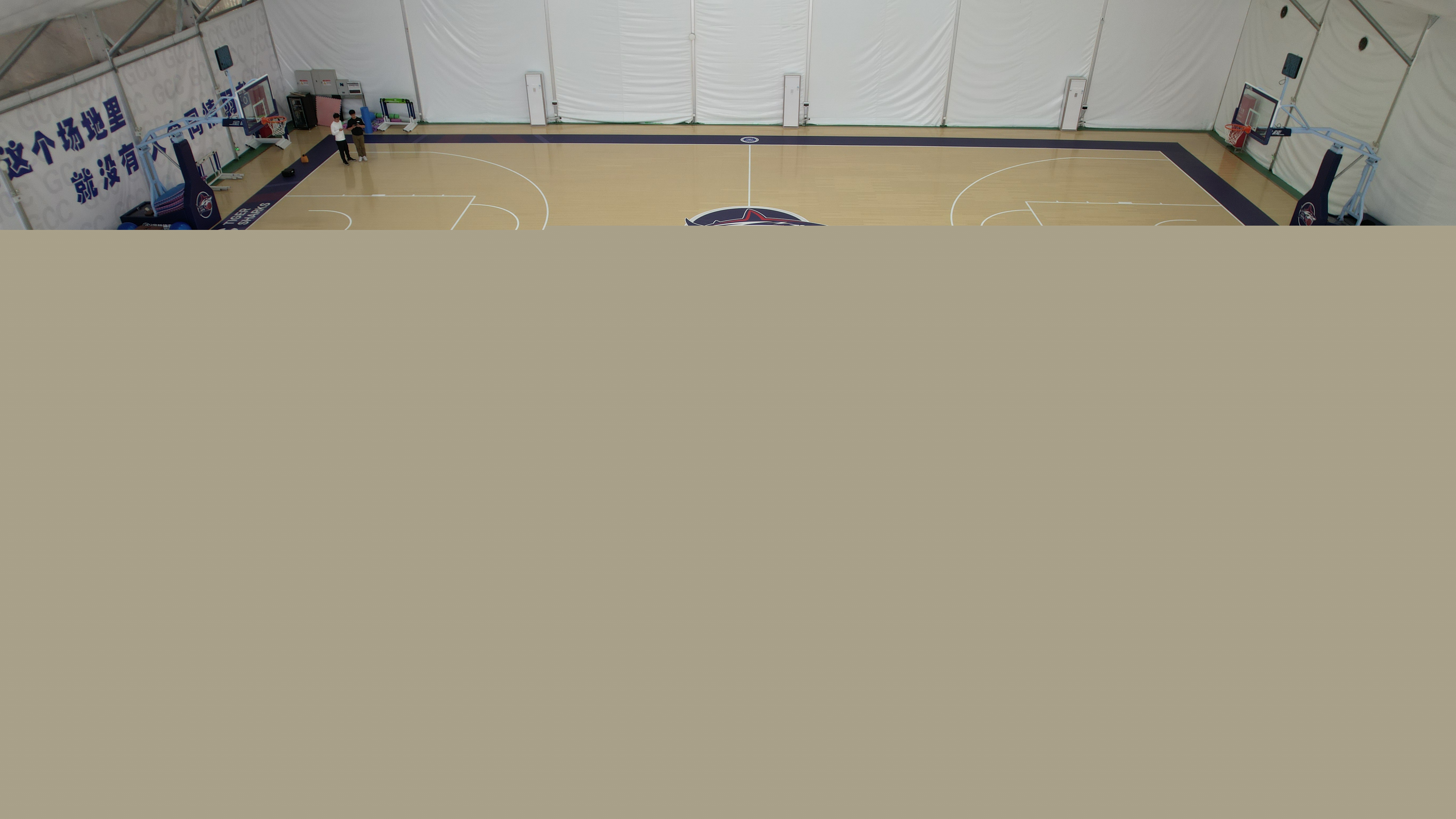 廣州商學(xué)院風(fēng)雨球場