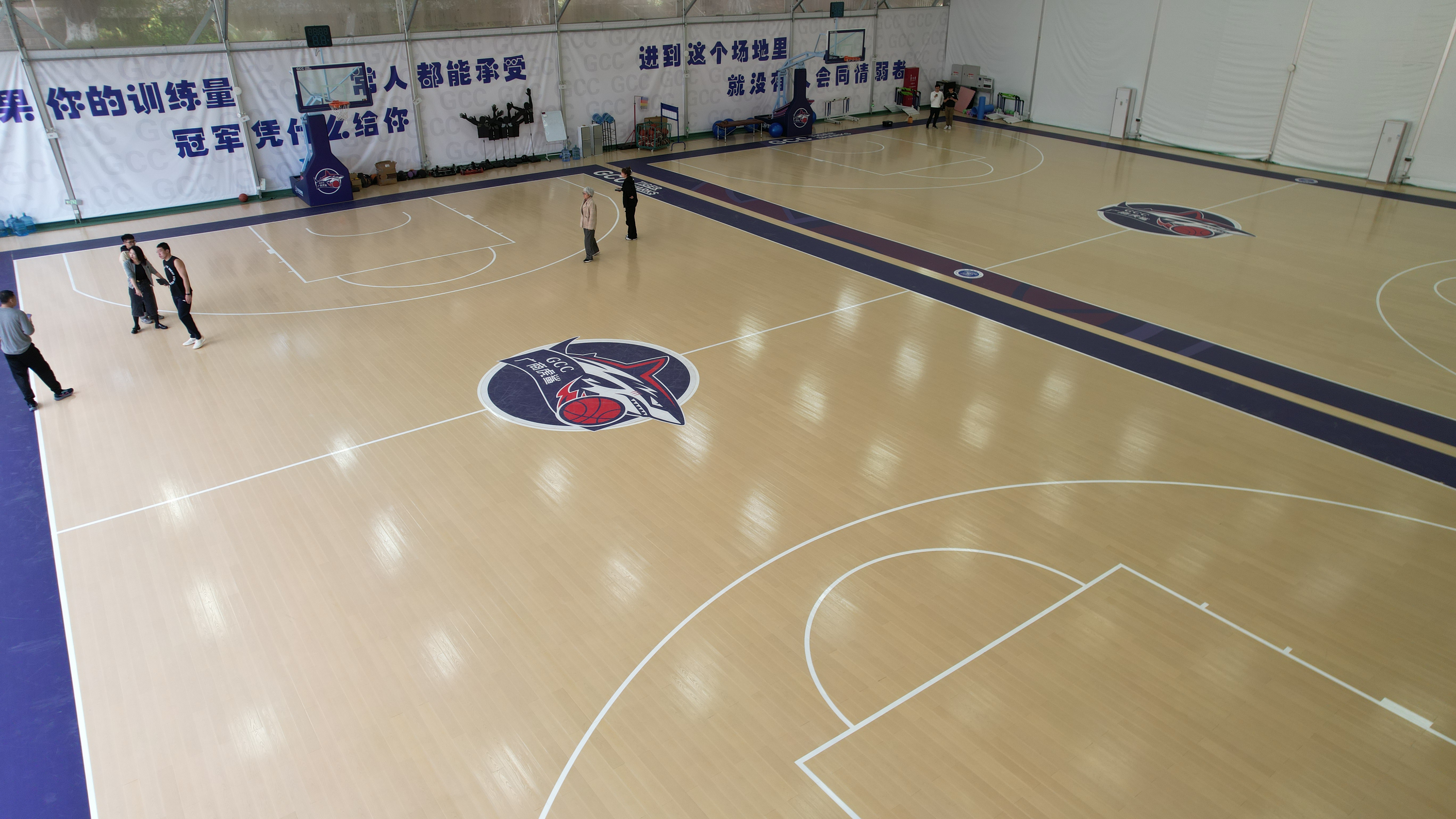 廣州商學(xué)院風(fēng)雨球場